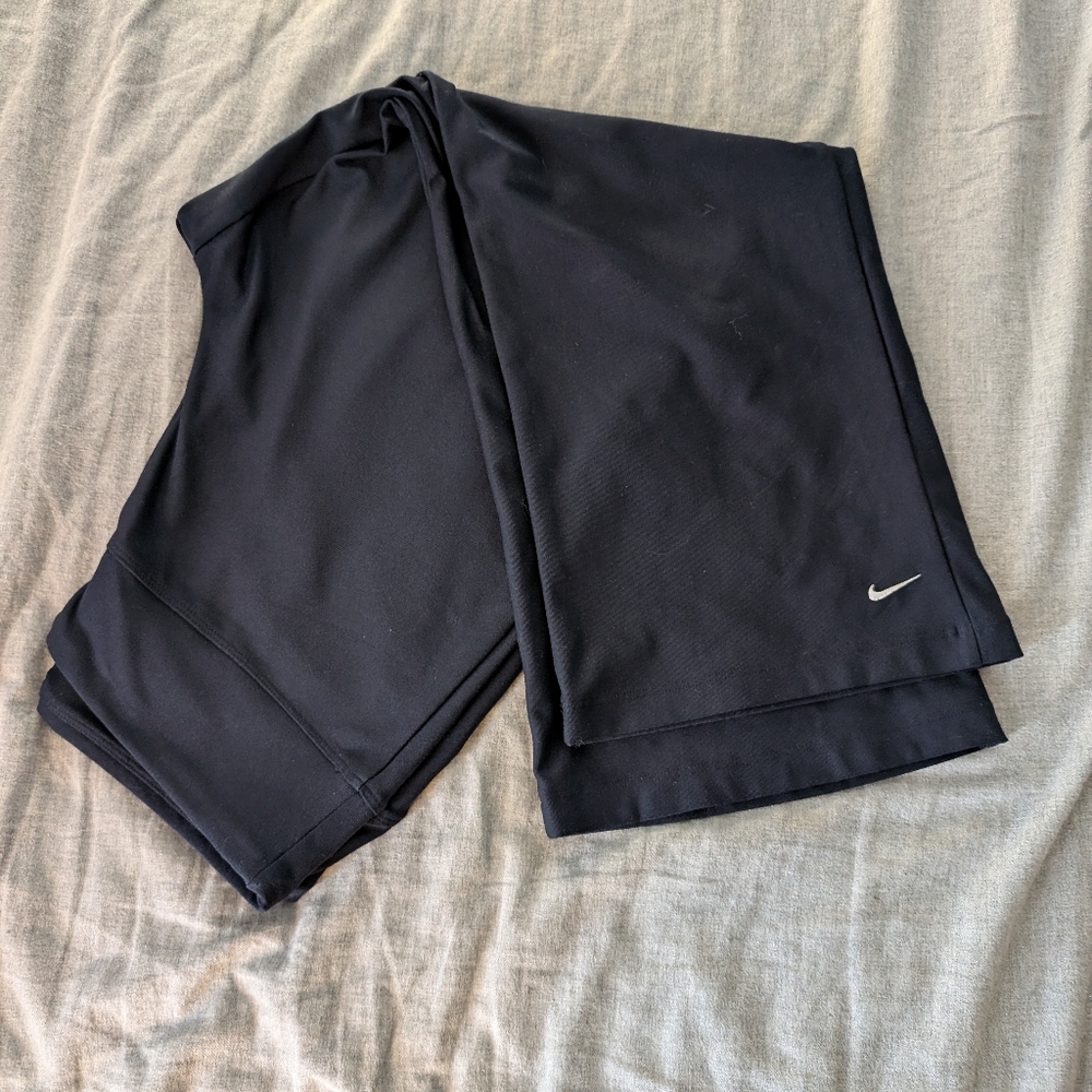 Navy‎ blue Nike dri fit yoga crop leggings size small